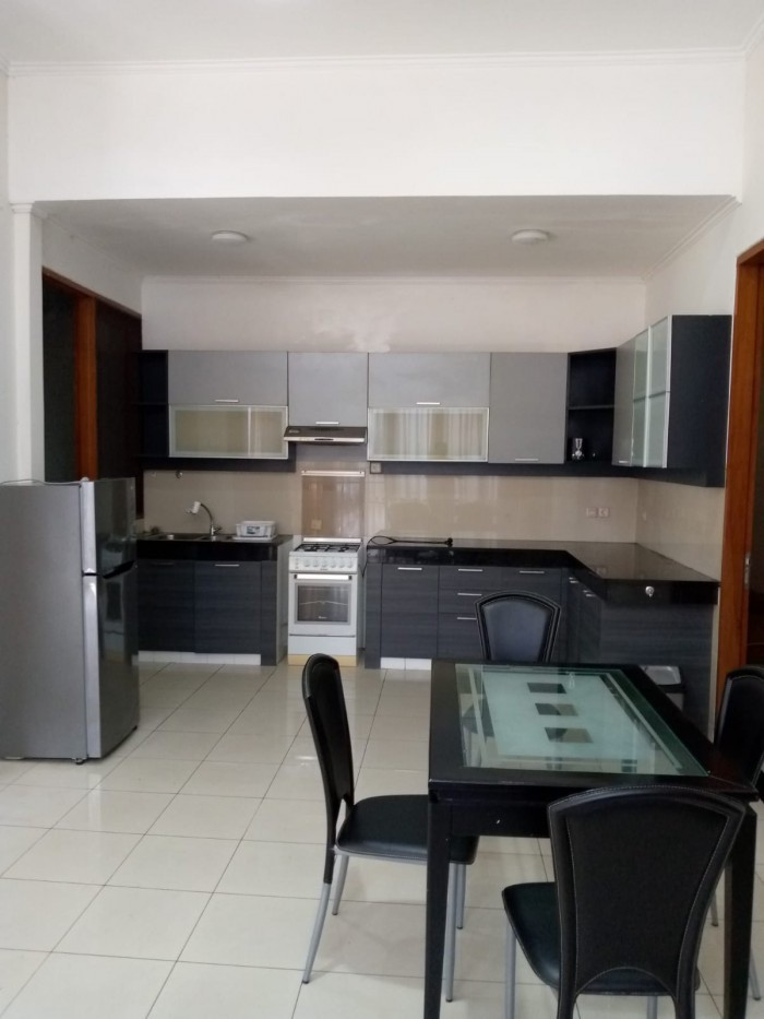 Rumah Dijual Fully Furnished di Cluster Simpruk Lippo Cikarang